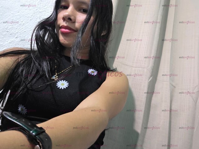 FOTOS DE EMILI LA NENA QUE CADA DÍA TE VUELVE LOCO CON SU CULO INCREÍBLE