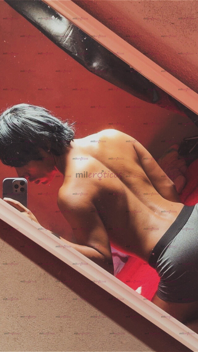FOTOS DE TWINK MORENITO DISPUESTO A CUMPLIR TUS FANTASÍAS