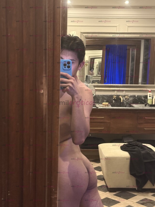 FOTOS DE TWINK UNIVERSITARIO CALIENTE Y DISPUESTO A COMPLACERTE