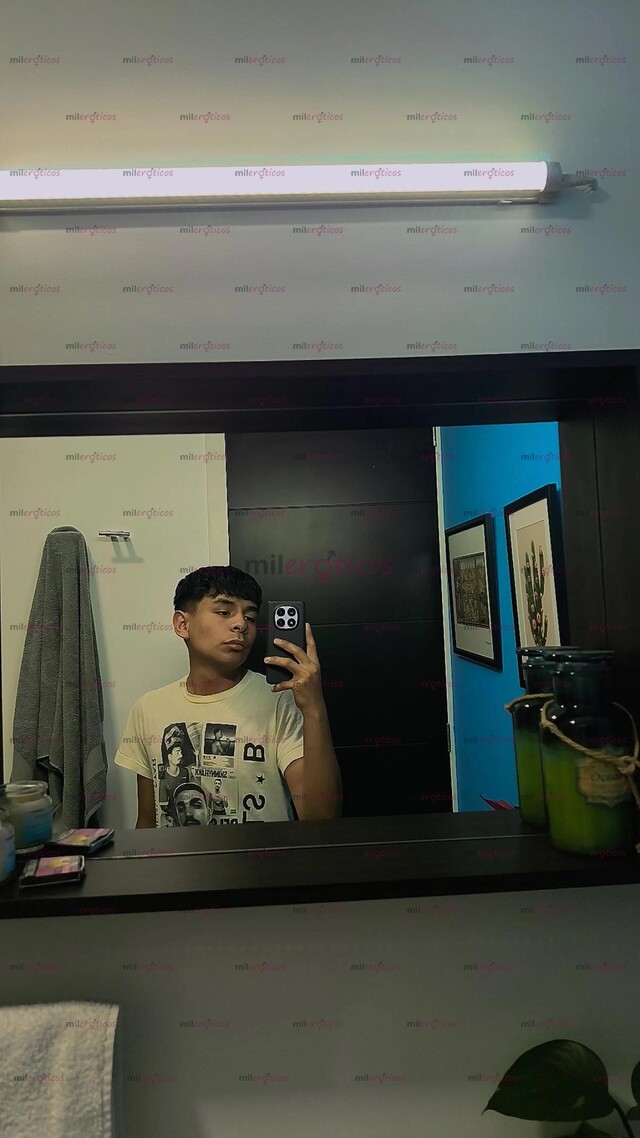 FOTOS DE CHICO JOVEN DISPUESTO A SATISFACER TUS FANTASIAS
