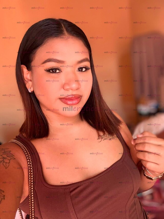 FOTOS DE MORENA DE FUEGO 20 AÑOS CON UN RICO CUERPO UNAS RICAS NALGAS