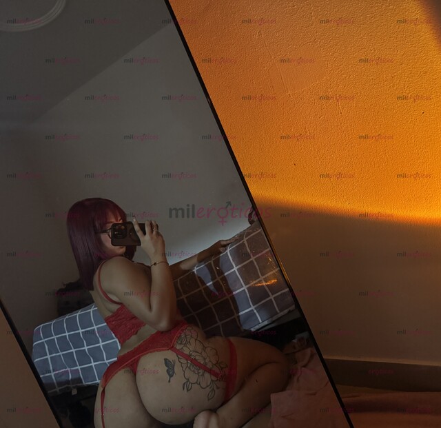 FOTOS DE AINOHA, CURVILÍNEA Y ESBELTA, MODELO VIP. COQUETA PELIRROJA