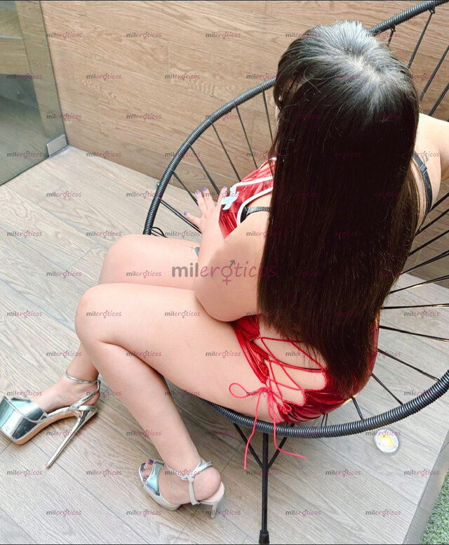 FOTOS DE NALGONA DE GRANDES TETAS CACHONDA BISEXUAL CON DEPA