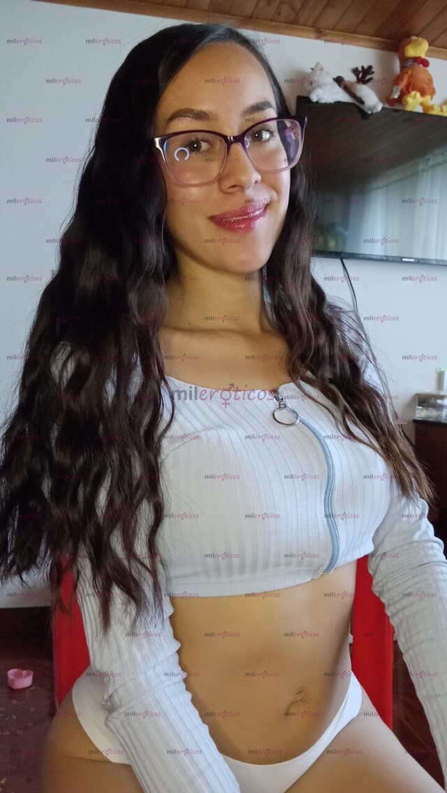 FOTOS DE PAPI LLEGÓ TU FLACA DE TETAS PARADAS DESDE 3 MNT A 70