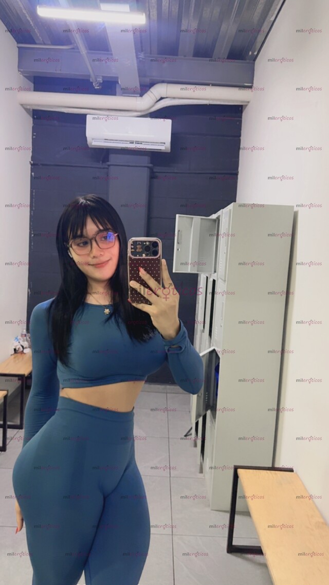 FOTOS DE NIÑA TRANS FEMENINA JOVENCITA DE 21 AÑOS
