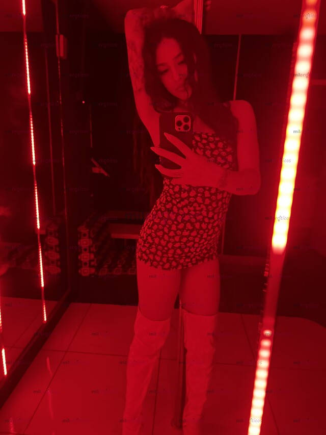 FOTOS DE HIII SOY TANIA,UNA CHAVITA DE 19 ,TAPATIA MORENITA SEXY