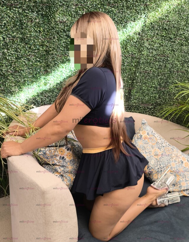 FOTOS DE CHICA NUEVA EN AMBIENTE, RENATA 22 AÑITOS SÚPER ARDIENTE