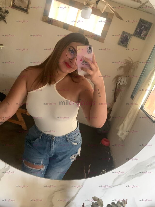 FOTOS DE MONA DESDE 8 MIL HERMOSA CON VAGINA APRETADA Y HÚMEDA