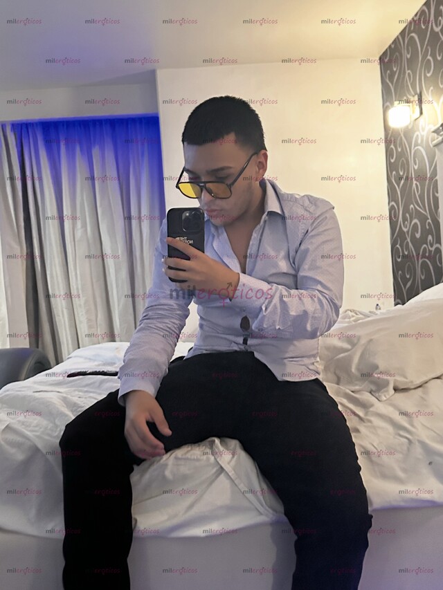 FOTOS DE CHICO CALIENTE LISTO PARA QUE LA PASEMOS MUY BIEN