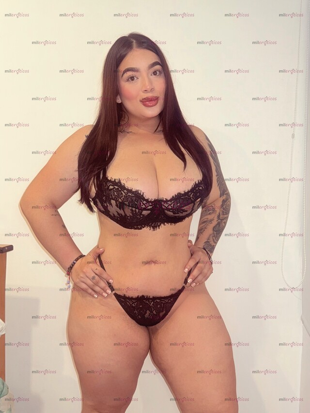 FOTOS DE MAMASITA PAISA CON UN ROSTRO HERMOSO Y UN CUERPO VOLUPTUOSO NATURAL