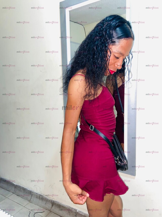FOTOS DE CAMILA CHICA NUEVA MORENA COMPLACIENTE CALIENTE Y FECTICHISTA