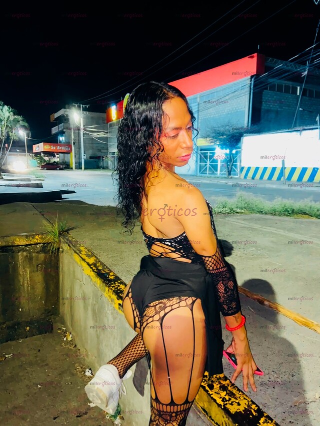 FOTOS DE CAMILA CHICA NUEVA MORENA COMPLACIENTE CALIENTE Y FECTICHISTA