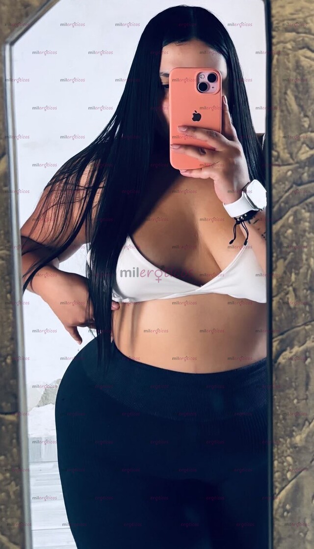 FOTOS DE GORDITA Y GORDIBUENA, CURVAS GRANDES Y ROSTRO LIND