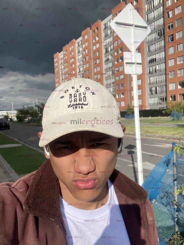 FOTOS DE RICO SEXO CON JOVEN MORENO DELGADO Y ATLÉTICO