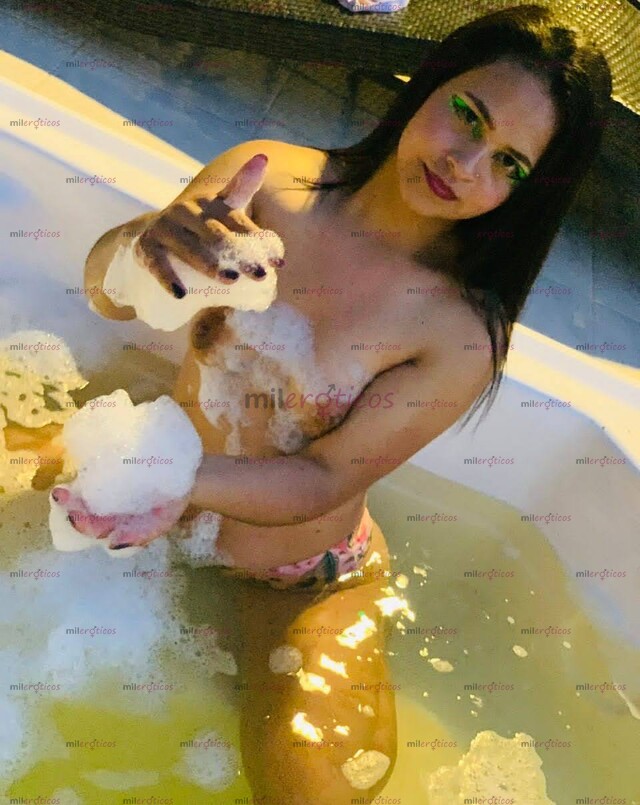 FOTOS DE FLACA NUEVA EN LA PÁGINA CABELLO LARGO Y NEGRO, A DOMICILIO Y EN MI LUGAR