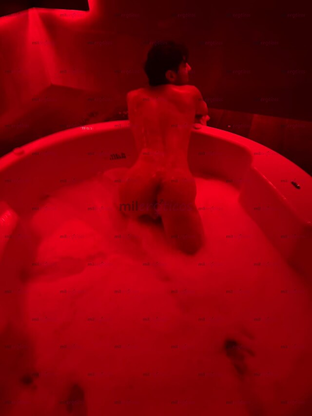 FOTOS DE MORRITO ANGELITO BIEN RICO; PASIVO APRIETA, SE MUEVE Y GIME RICO. BUEN CULITO