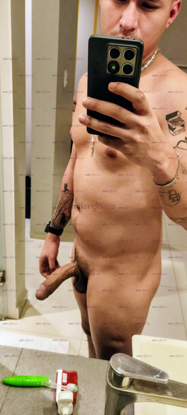 FOTOS DE ALEX 26 AÑOS 21 CM SOY ASÍ COMO EN LA FOTOS RECIENTES