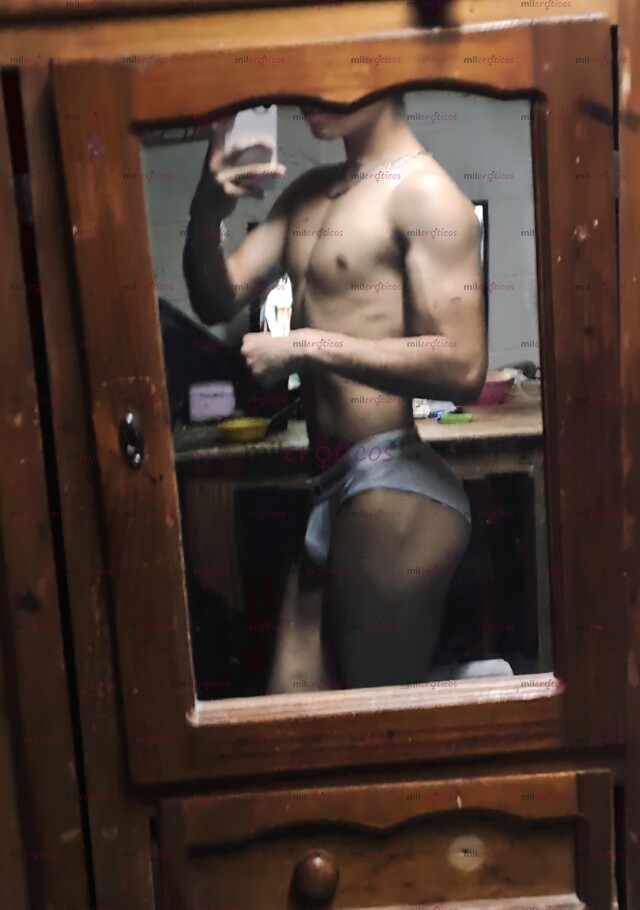 FOTOS DE COLÁGENO LINDO CON UN LINDO Y REDONDO TRASERO