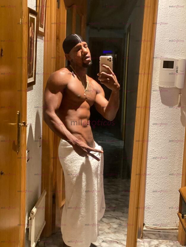FOTOS DE MACHOTE NEGRO VERGO PARA PASIVO CON SITIO Y GANAS DE LECHE