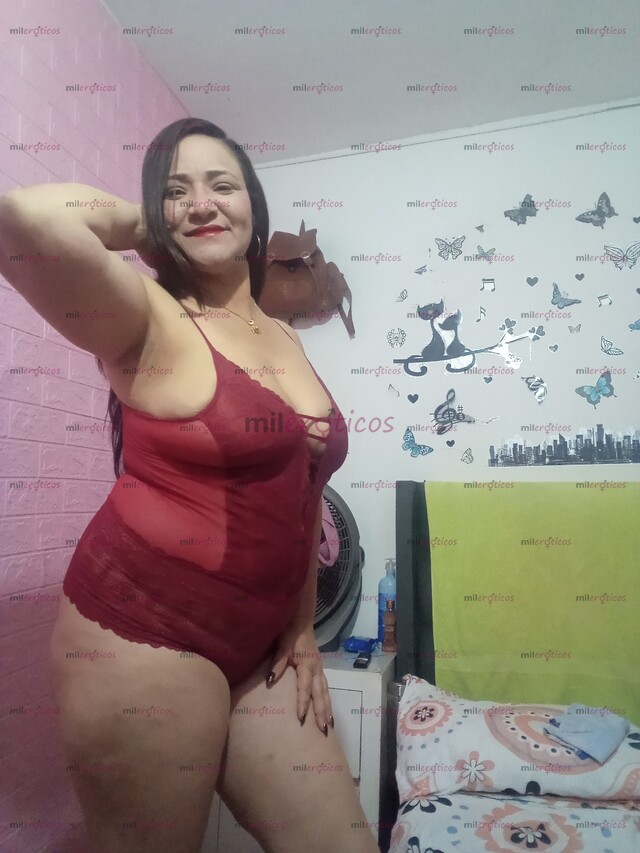 FOTOS DE PAPI LLEGUE A CALI PARA HACERTE SENTIR EL HOMBRE MÁS ESPECIA,L HACIÉNDOTE UN SE!