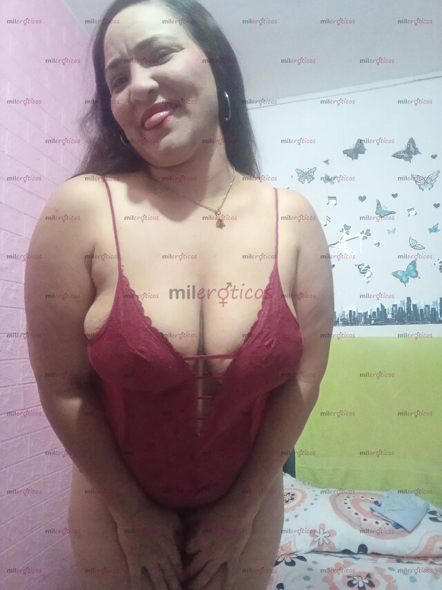 FOTOS DE PAPI LLEGUE A CALI PARA HACERTE SENTIR EL HOMBRE MÁS ESPECIA,L HACIÉNDOTE UN SE!