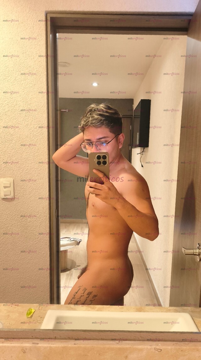 FOTOS DE TU PUTITO FAVORITO! CULOTE RICO CON LA BOQUITA BIEN CALIENTE DISFRÚTAME