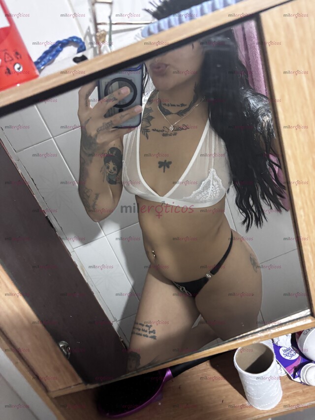 FOTOS DE HERMOSA FLACA ALTA PELI NEGRA TATUADA VEN Y SE CIELOS CONMIGO