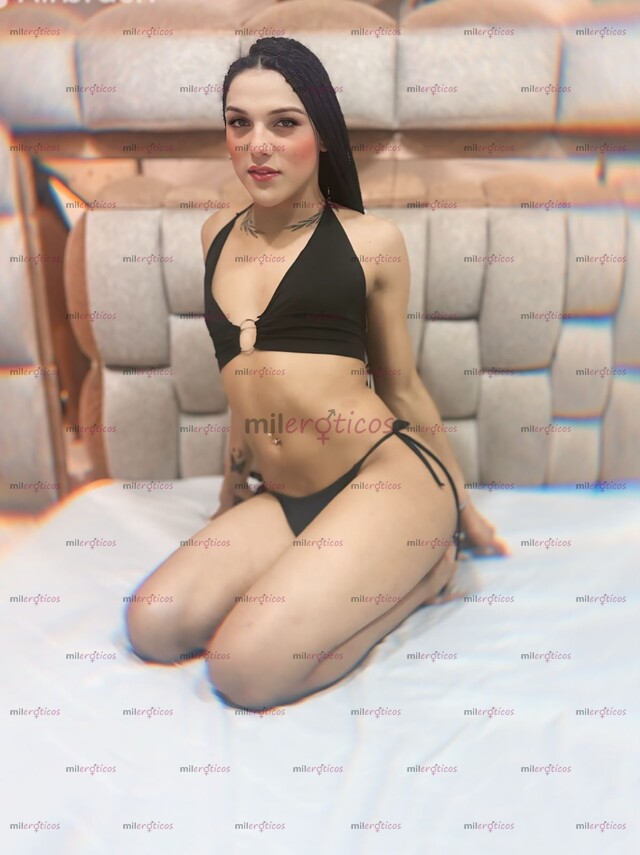 FOTOS DE SOY UNA CHICA ATREVIDA EN LA CAMA GOLOSA UNA DIABLA PODEROSA Y PERRA EN LA CAMA