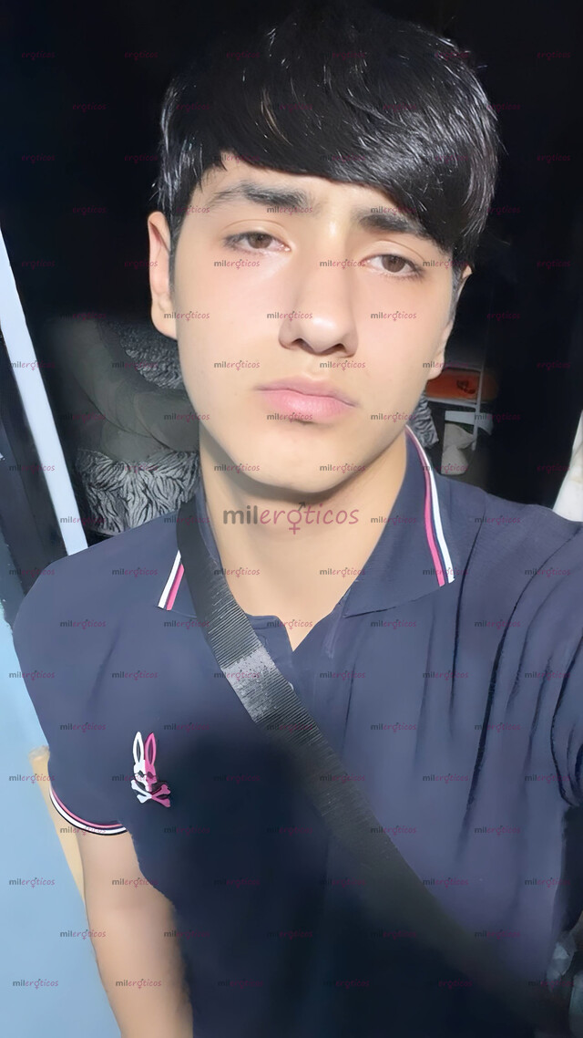 FOTOS DE DOMINIK 18 AÑOS, UNIVERSITARIO MUY CALIENTE EN TU CIUDAD