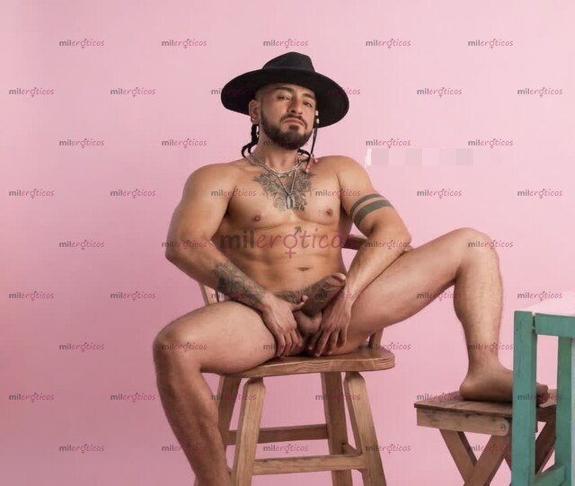 FOTOS DE MACHO MUY VARONIL BARBÓN FIT DE VISITA BUENA VERGA