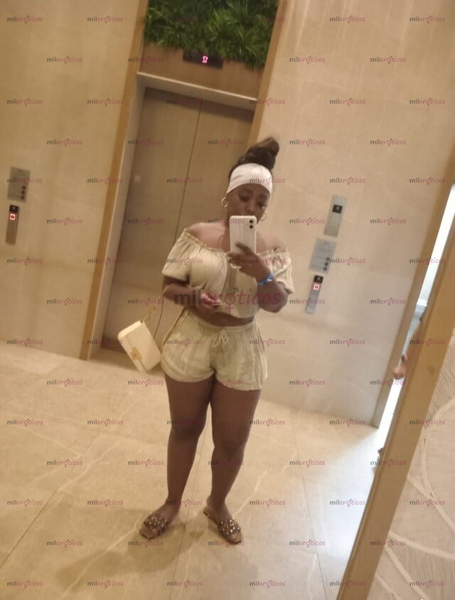 FOTOS DE SI TU FANTASÍA ES ESTAR CON UNA MORENA CUBANA . AQUÍ ESTOY PARA TI