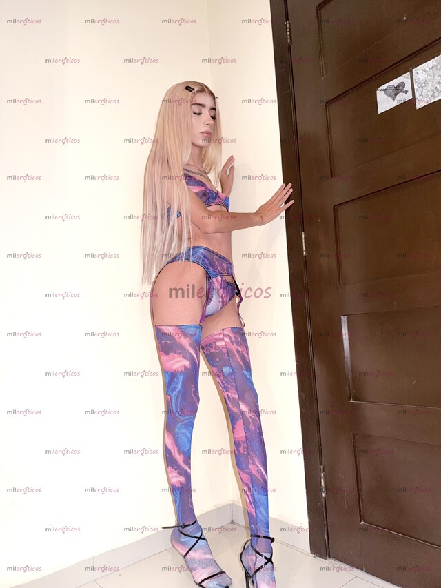 FOTOS DE ANGELA UN LINDA NIÑITA PASIVA, SUMISA Y COMPLACIENTE