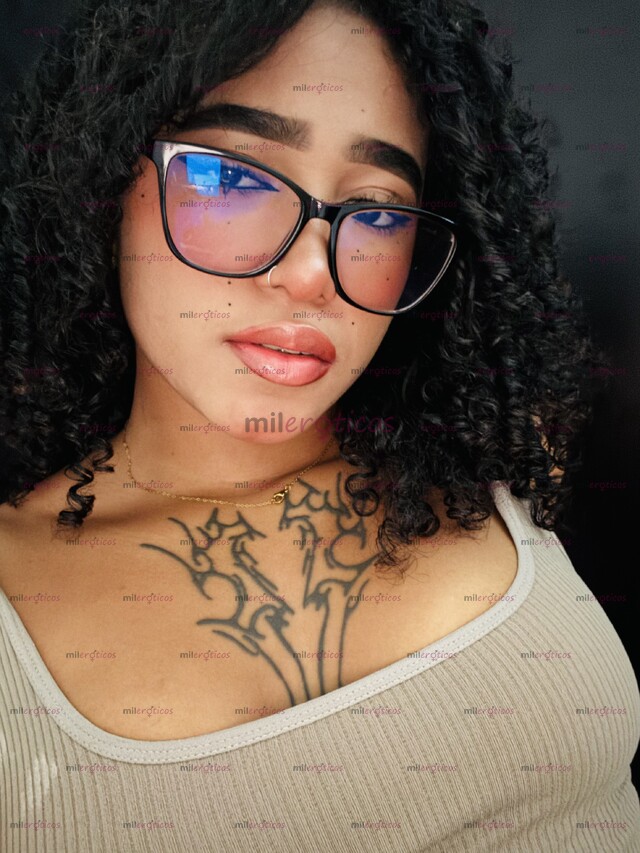 FOTOS DE HOLI REY, SOY KAT UNA BEBÉ DE 18AÑITOS , VIDEOLLAMADAS DESDE 9.000
