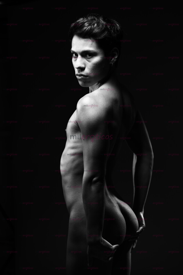 FOTOS DE TWINK 22 AÑOS. DISPONIBLE PARA COMPLACERTE Y PASAR UNA GRAN EXPERIENCIA