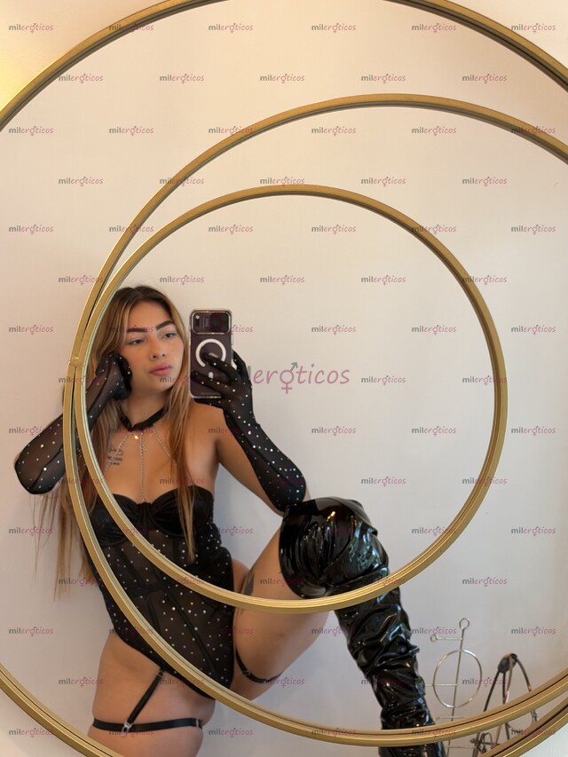 FOTOS DE UNA PRESENCIA EXCLUSIVA, ELEGANTE Y SEDUCTORA, CON UN ENCANTO QUE ATRAPA