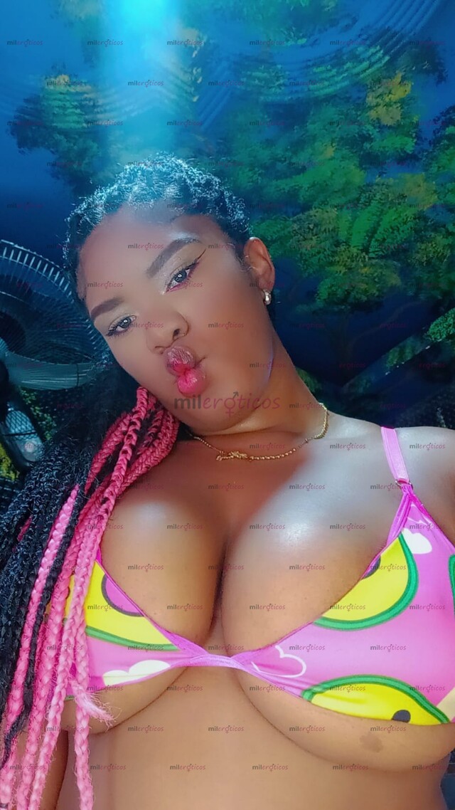FOTOS DE NEGRA CON MUCHAS GANAS DE VERGA PARTEME MI ENORME CULO SUPERCLITORIS PARA TI BB