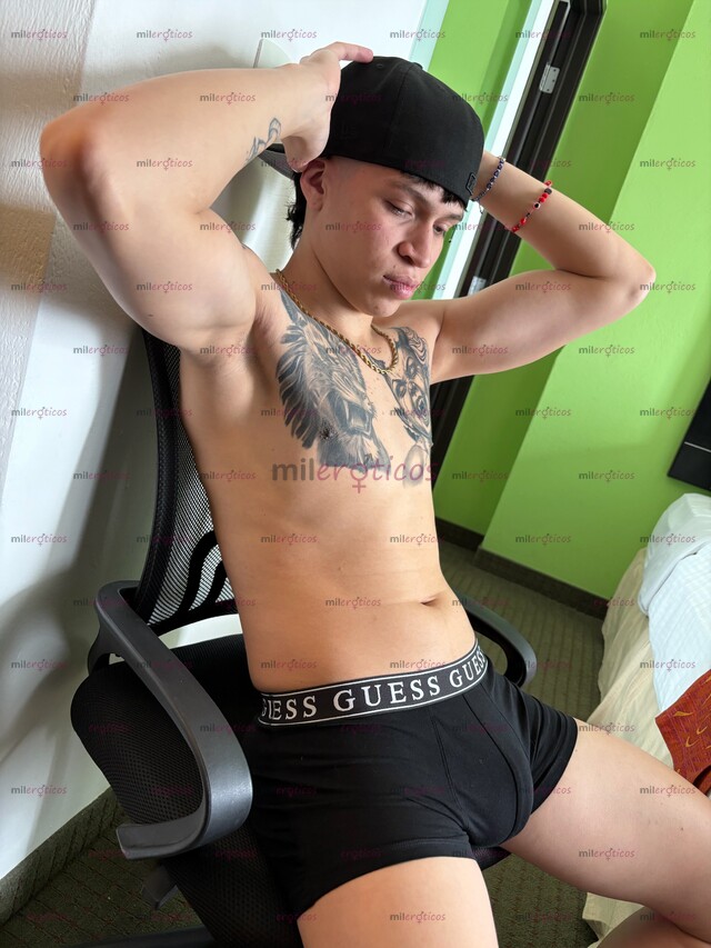 FOTOS DE VARONIL CHACAL 22CM BIEN CALIENTE Y CACHONDO CON GANAS DE COMPLACERTE