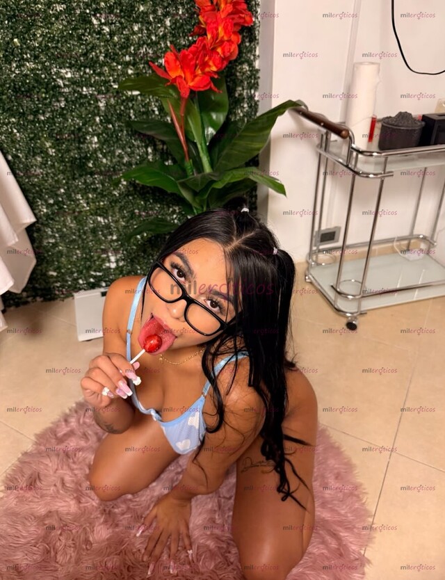 FOTOS DE MIA HERMOSA MORENITA TIERNA DE 18 AÑOS LISTA PARA SATISFACER TUS DESEOS
