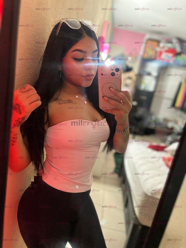 FOTOS DE HOLA AMOR TENGO 18 AÑOS ESTOY MUY APRETADITA PARA TI MÁNDAME MENSAJITO