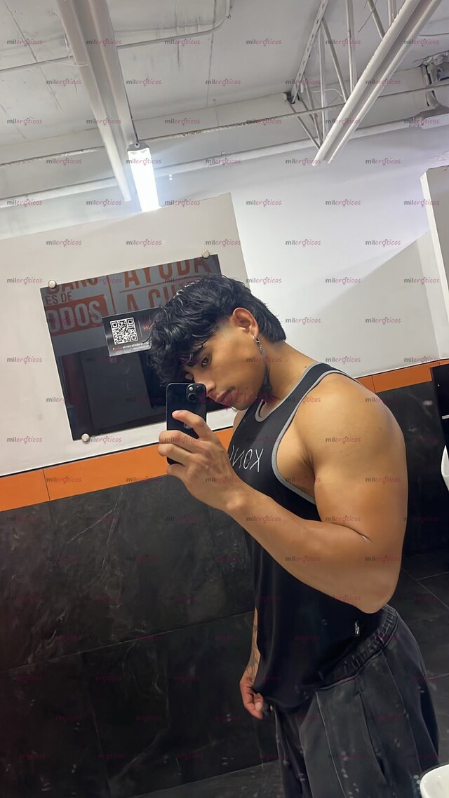 FOTOS DE VERGON VIP 20 CM REALES GUAPO ATLÉTICO Y LLENO DE LECHE PARA TI LLÁMAME