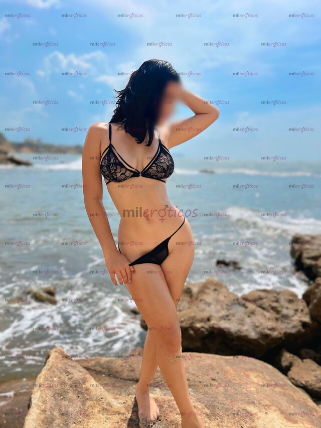 FOTOS DE LUISA 20 AÑOS LINDA PAISA CABELLO NEGRO FIGURA NATURAL ATENCIÓN VIP TRIO AMIGA