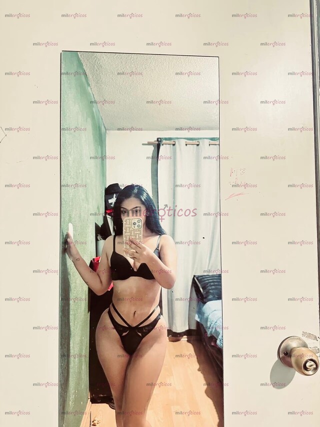 FOTOS DE ALESSA ME ENCANTA VENIRME A CHORROS Y MAMARLA SÚPER RICO MI AMOR