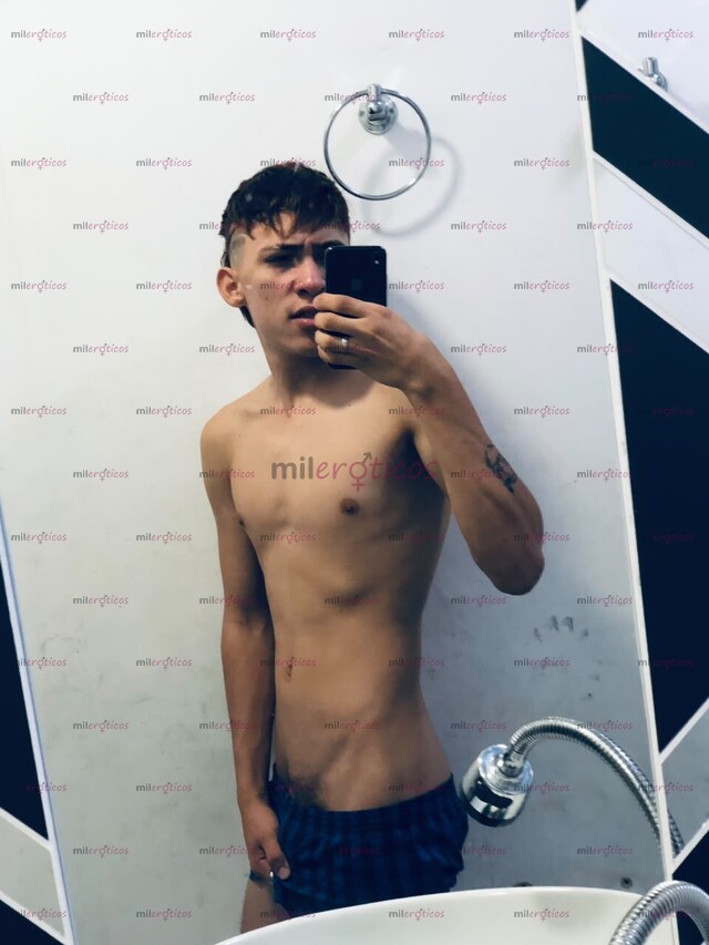 FOTOS DE BADBOY ALAN VERSATIL DOTADO 21 CM REALES DISCRETO