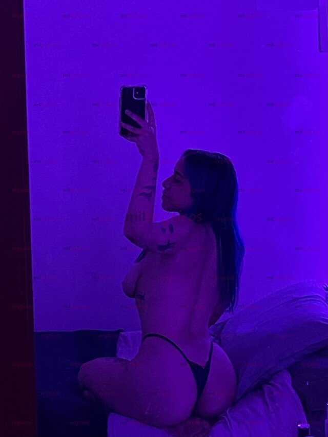 FOTOS DE SOY AURORA; TU VECINA CALIENTE, TETONA Y CON GANAS DE COGER YA!