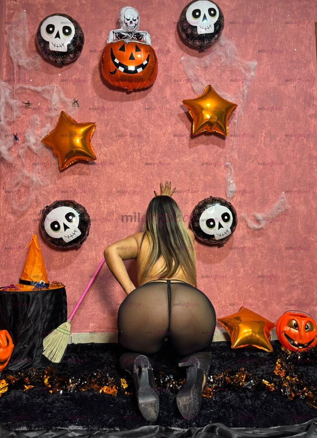 FOTOS DE HOY VIERNES ESTAS NALGAS REBOTANDO MIENTRAS ME DAS POR MI CULITO APRETADO