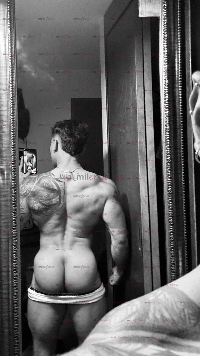 FOTOS DE CHICO MASAJISTA DISPONIBLE PARA BRINDARTE LA MEJOR EXPERIENCIA XXL