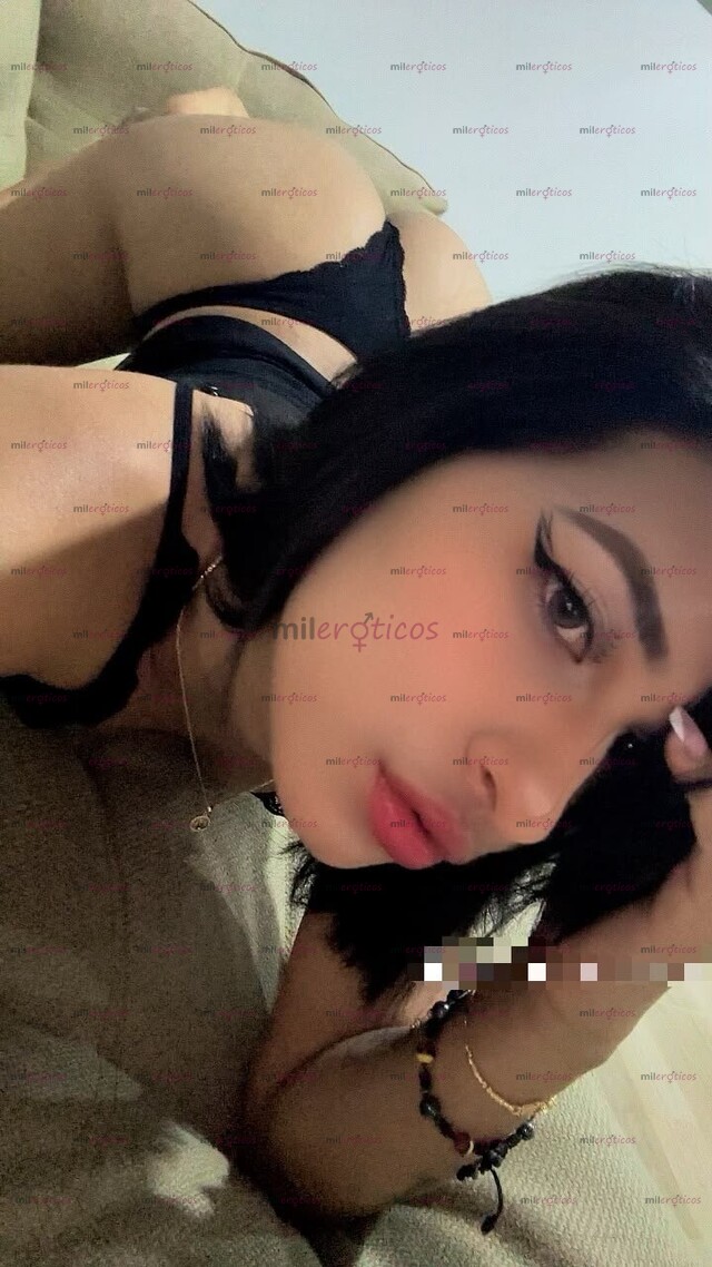 FOTOS DE SOY SARA, HERMOSA FLACA PELINEGRA COMPLACIENTE CON EL MEJOR SQUIRT.