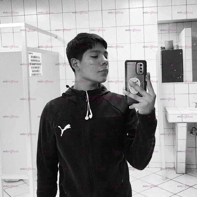 FOTOS DE QUIERES GOZAR DE UN RICO PASIVO TIERNITO DE 19 AÑOS