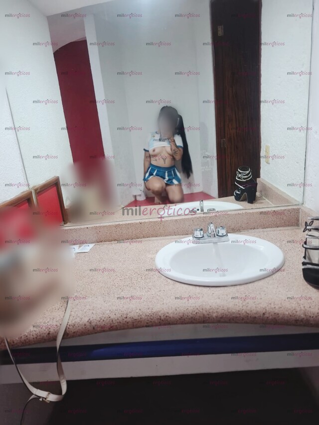 FOTOS DE ME PUEDES BESAR TOCAR Y ACARICIAR TODO MI CUERPO PAPASITO