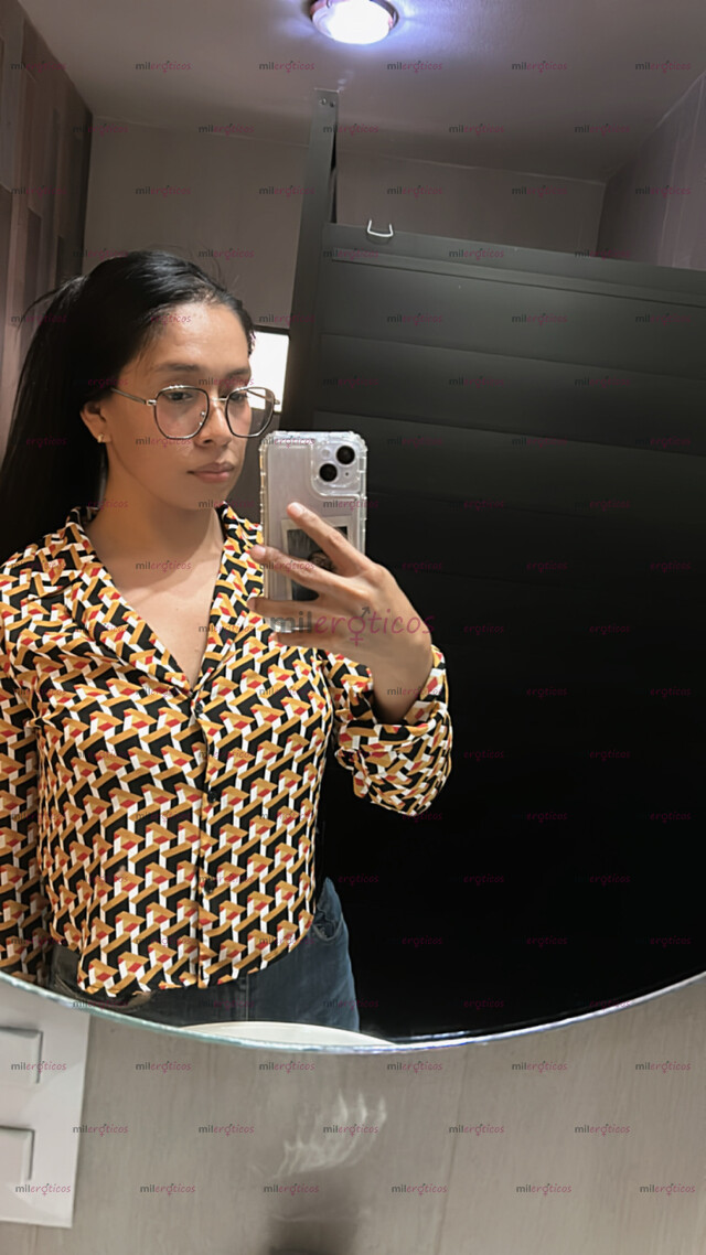 FOTOS DE NIÑA UNIVERSITARIA DE CASA ESTÁ DISPONIBLE PARA PASAR UN RATO RICO Y AGRADABLE